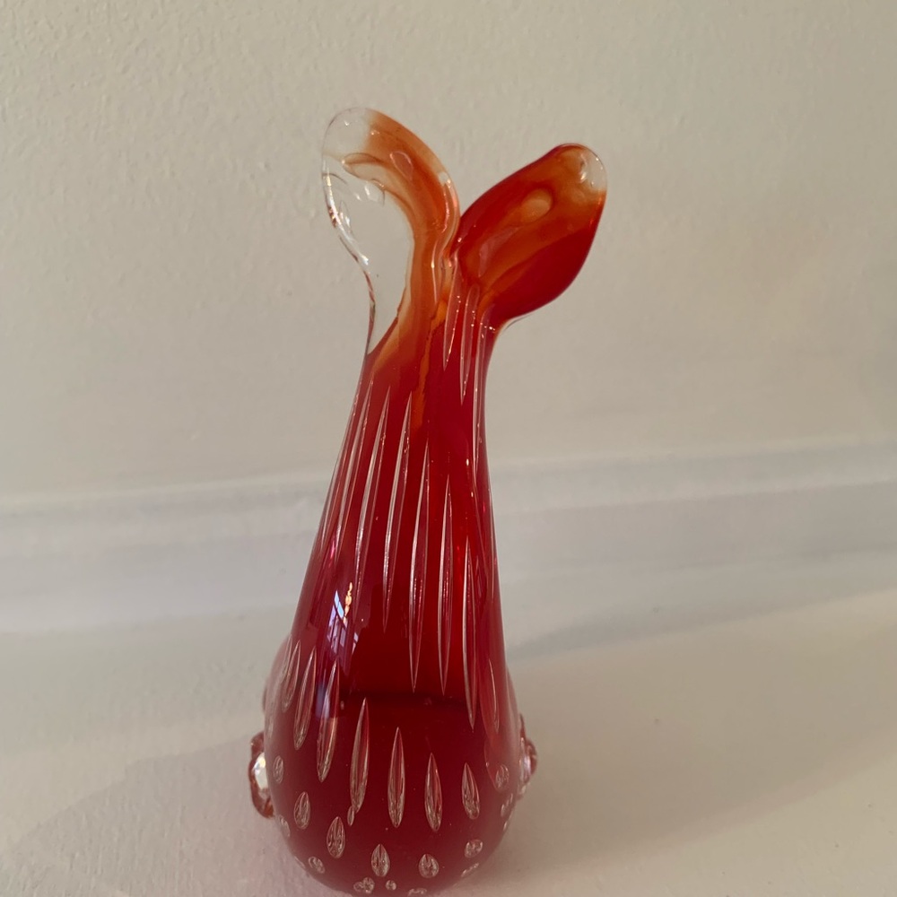 Red Murano Glass Whale - Picture 4 of 8